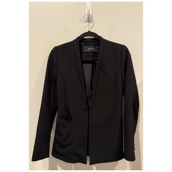 ZARA Basic Black Fitted Hook Closure Blazer - Picture 1 of 5